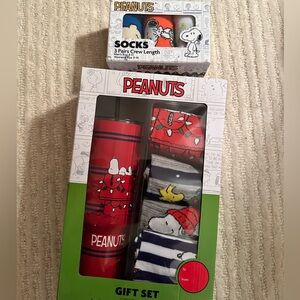 NWT Peanuts Crew Socks & Tumbler Gift Set